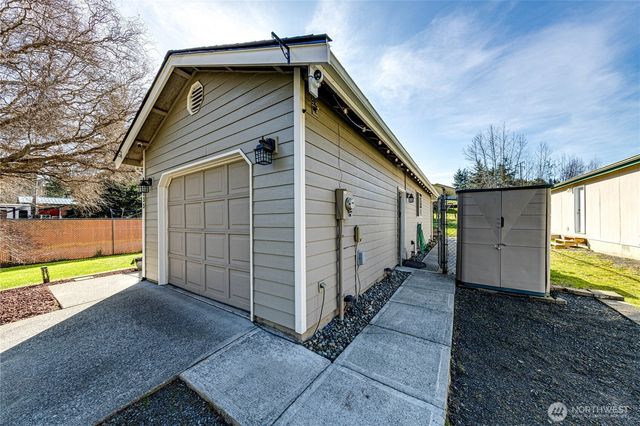 1833 W 12th Street, Port Angeles, WA 98363