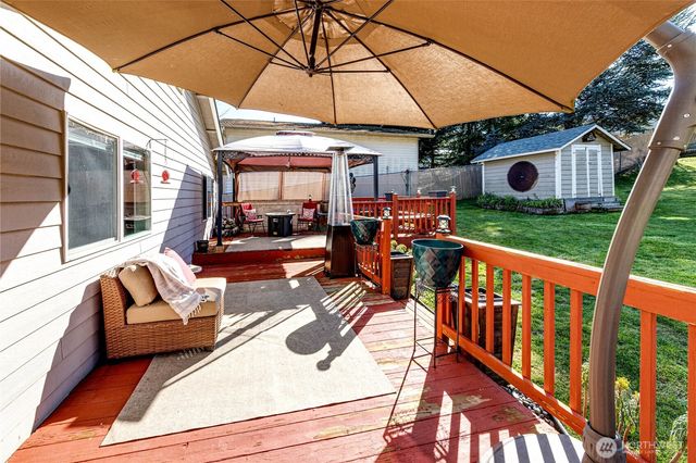 1833 W 12th Street, Port Angeles, WA 98363