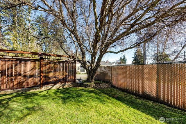 1833 W 12th Street, Port Angeles, WA 98363