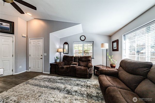 1833 W 12th Street, Port Angeles, WA 98363