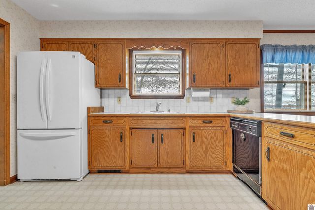 9063 W State Route 94, Murray, KY 42071