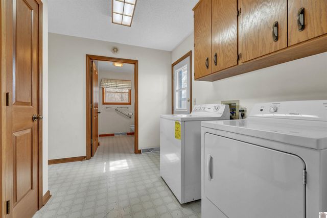 9063 W State Route 94, Murray, KY 42071