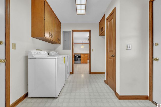 9063 W State Route 94, Murray, KY 42071