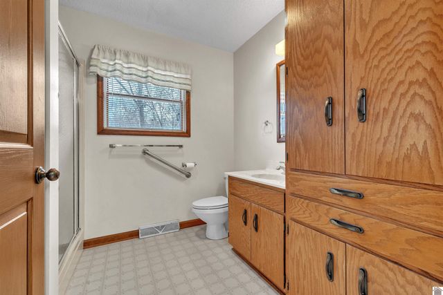 9063 W State Route 94, Murray, KY 42071