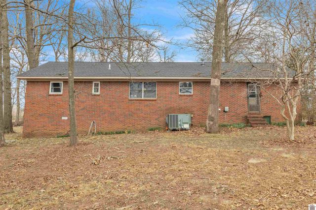 9063 W State Route 94, Murray, KY 42071