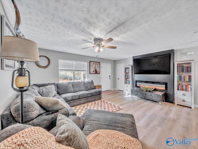 120 County Road 738, Cullman, AL 35055