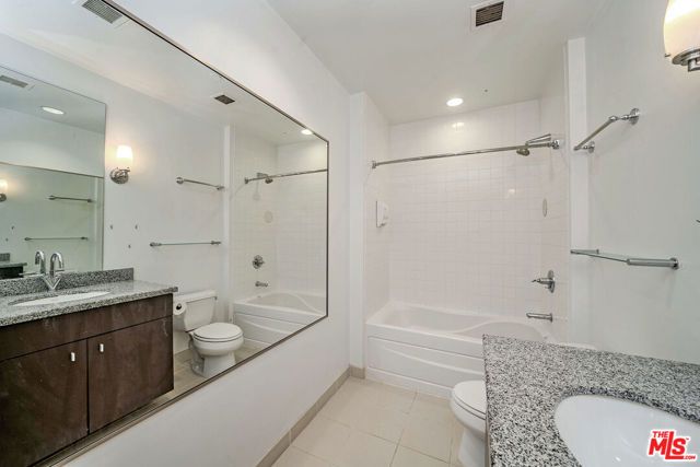 1100 Wilshire Boulevard 2108, Los Angeles, CA 90017