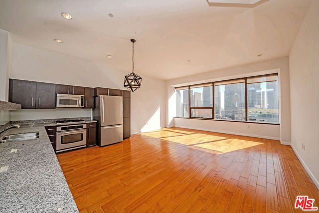 1100 Wilshire Boulevard 2108, Los Angeles, CA 90017