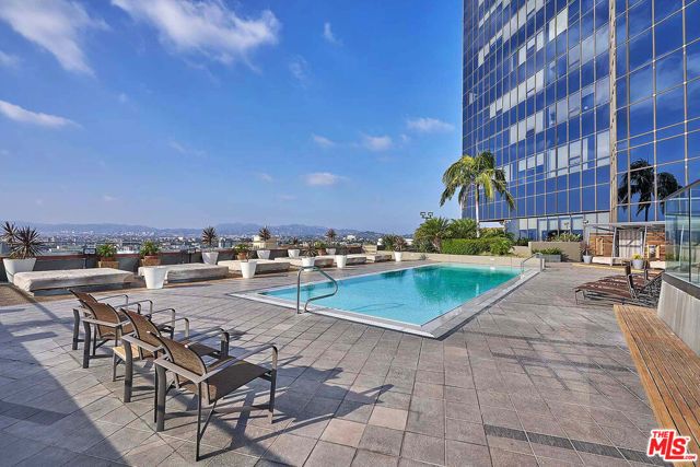 1100 Wilshire Boulevard 2108, Los Angeles, CA 90017