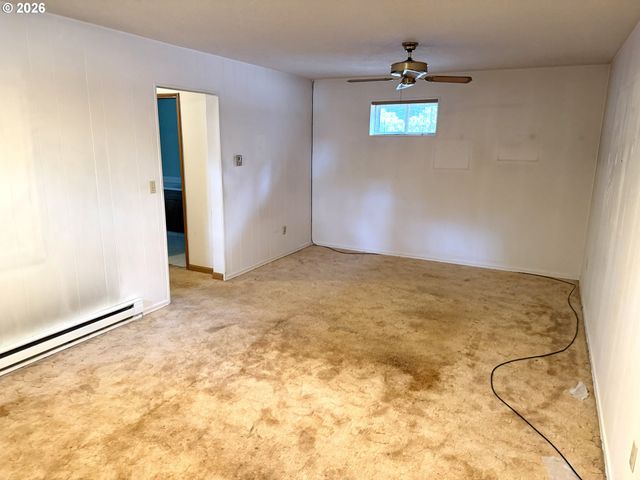 6090 Se WILLOW Ln, Milwaukie, OR 97267