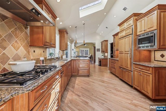 132 Dimmig Road, Upper Saddle River, NJ 07458