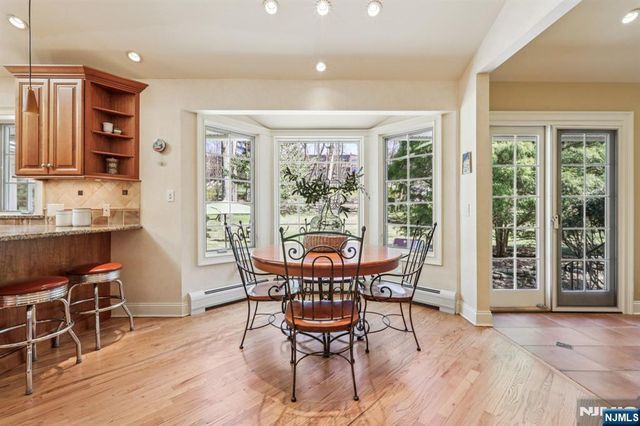 132 Dimmig Road, Upper Saddle River, NJ 07458