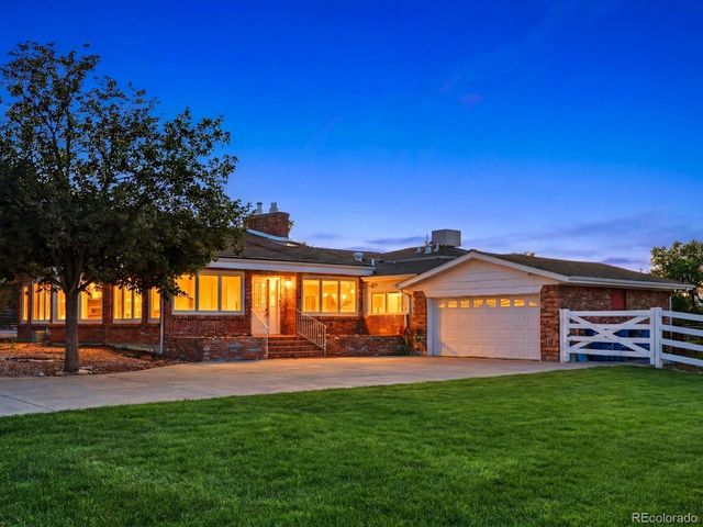 8280 Queen Street, Arvada, CO 80005