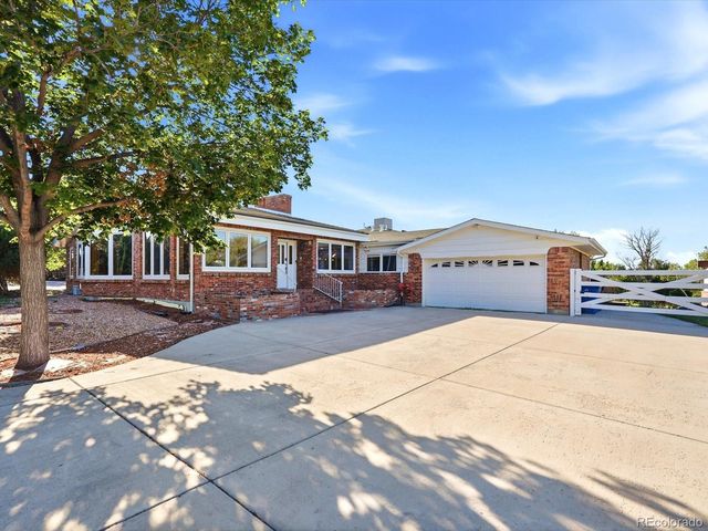 8280 Queen Street, Arvada, CO 80005