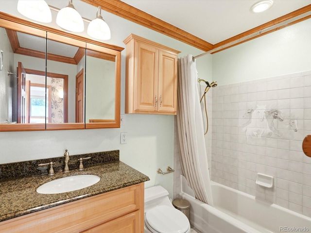 8280 Queen Street, Arvada, CO 80005