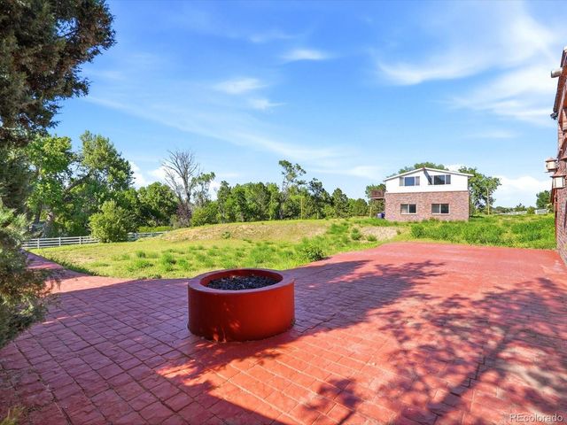 8280 Queen Street, Arvada, CO 80005