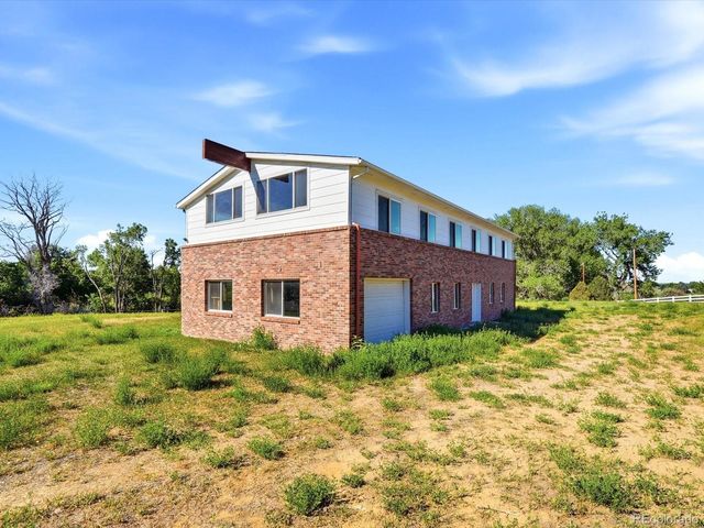 8280 Queen Street, Arvada, CO 80005