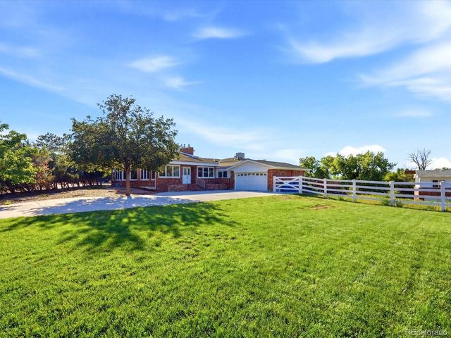 8280 Queen Street, Arvada, CO 80005