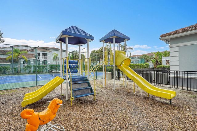 9645 NW 1st Ct 1-210, Pembroke Pines, FL 33024