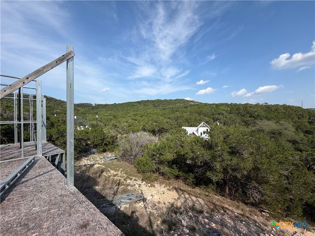1362 Rockmoor, Canyon Lake, TX 78133