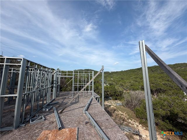 1362 Rockmoor, Canyon Lake, TX 78133