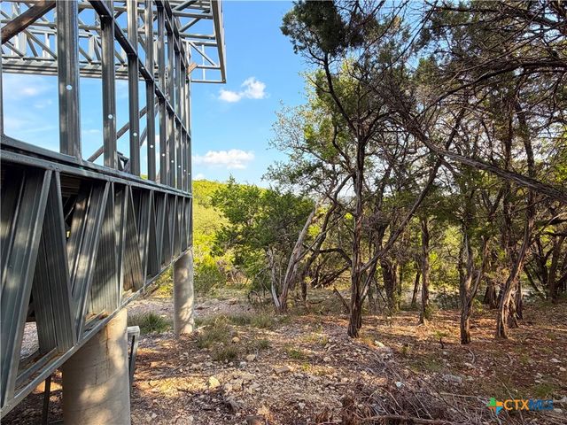 1362 Rockmoor, Canyon Lake, TX 78133