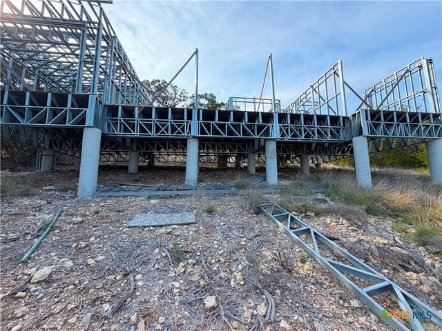 1362 Rockmoor, Canyon Lake, TX 78133