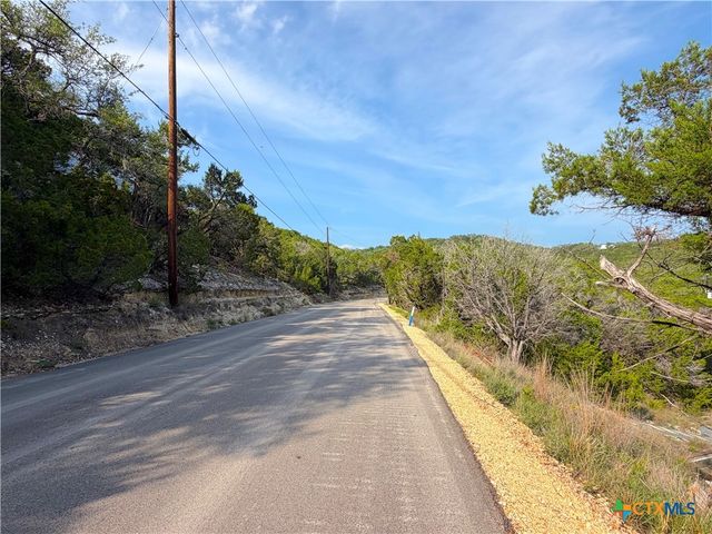 1362 Rockmoor, Canyon Lake, TX 78133