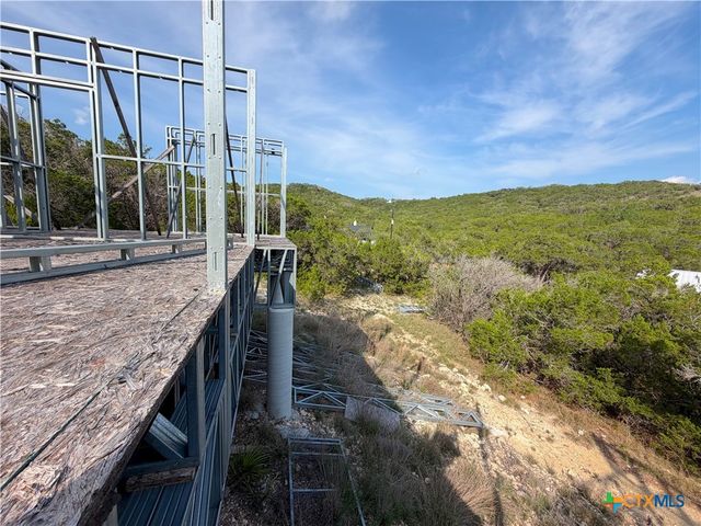 1362 Rockmoor, Canyon Lake, TX 78133