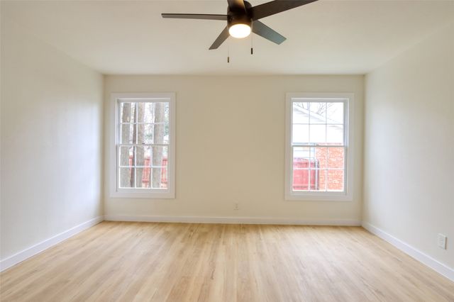 933 Treasure Road, Garland, TX 75041