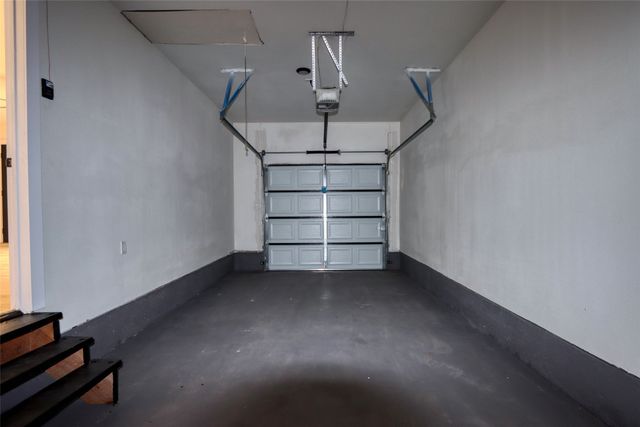 933 Treasure Road, Garland, TX 75041