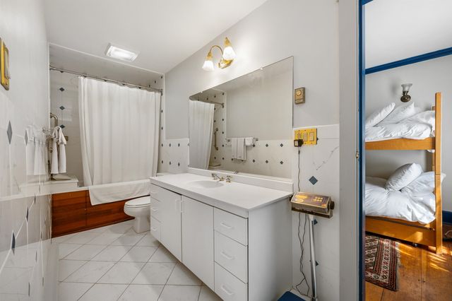860 NH Route 175, Holderness, NH 03245