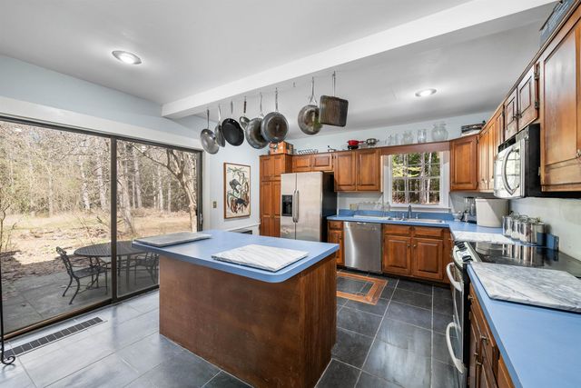 860 NH Route 175, Holderness, NH 03245