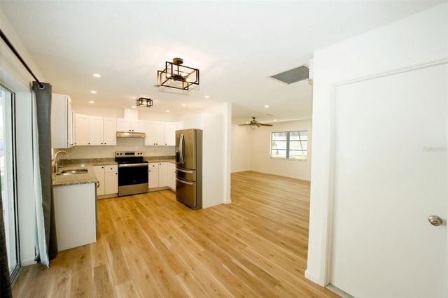 391 GULF BREEZE BOULEVARD, Venice, FL 34293