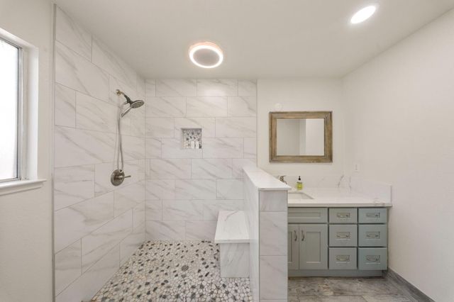 1232 Sonoma Ave, Modesto, CA 95355