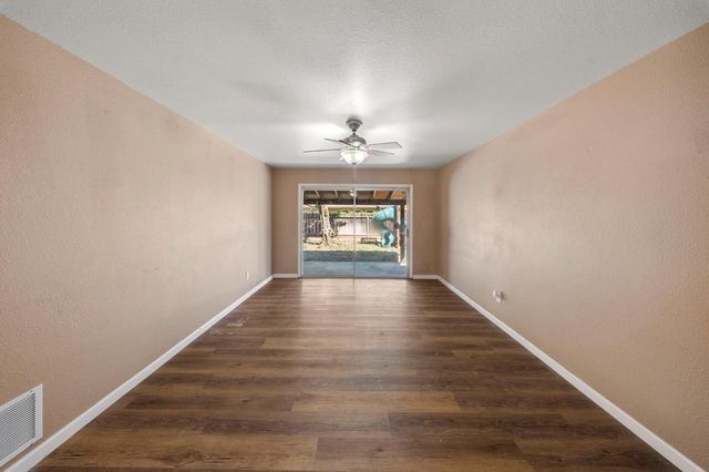 1232 Sonoma Ave, Modesto, CA 95355