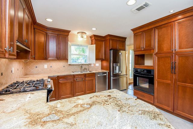 9203 S Pass Lane, Houston, TX 77064