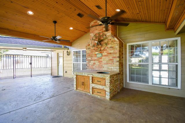 9203 S Pass Lane, Houston, TX 77064