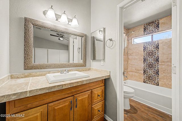 9825 N Camino Vado, Tucson, AZ 85742