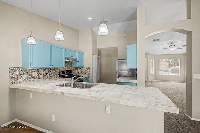 9825 N Camino Vado, Tucson, AZ 85742