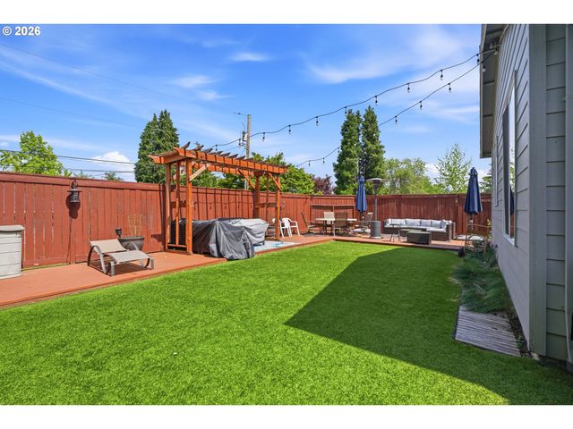 10140 Sw MOLLY Ct, Portland, OR 97223