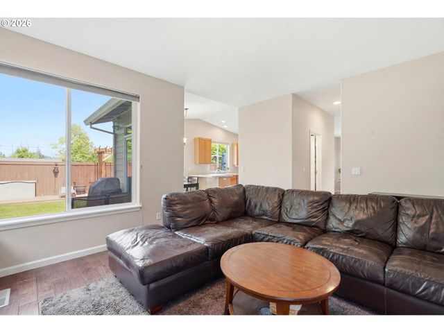10140 Sw MOLLY Ct, Portland, OR 97223