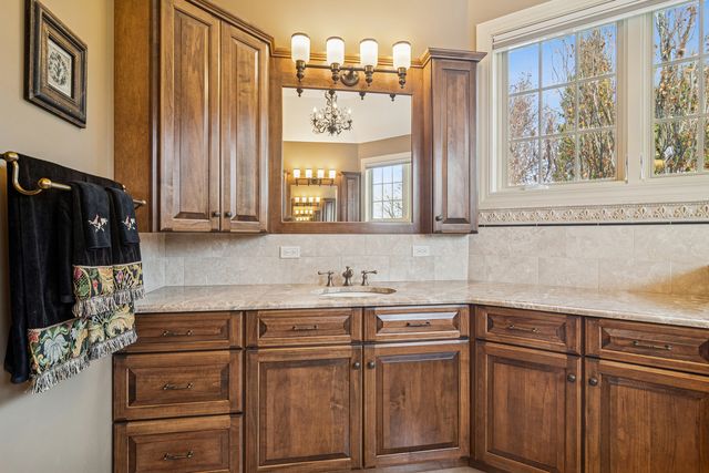 1520 Macalpin Circle, Inverness, IL 60010