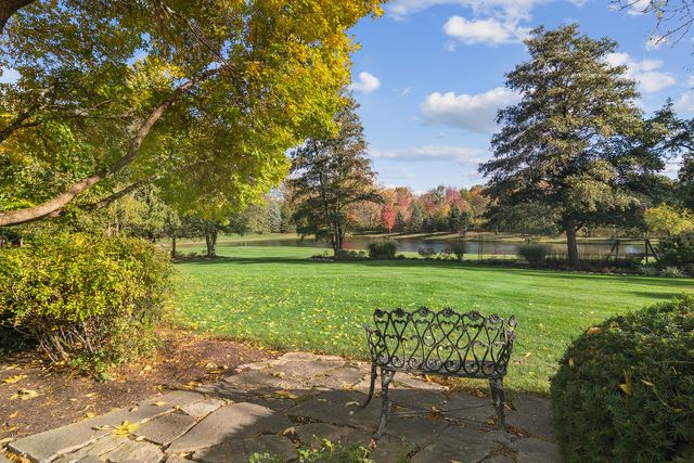 1520 Macalpin Circle, Inverness, IL 60010