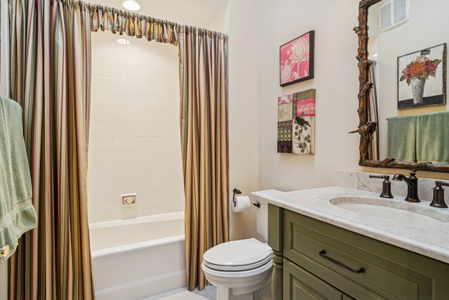 1520 Macalpin Circle, Inverness, IL 60010