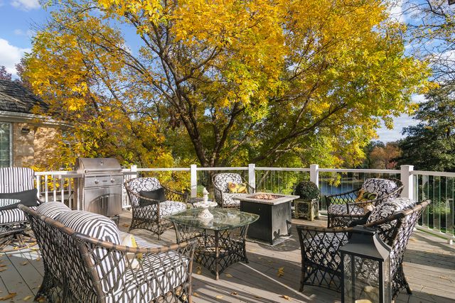 1520 Macalpin Circle, Inverness, IL 60010