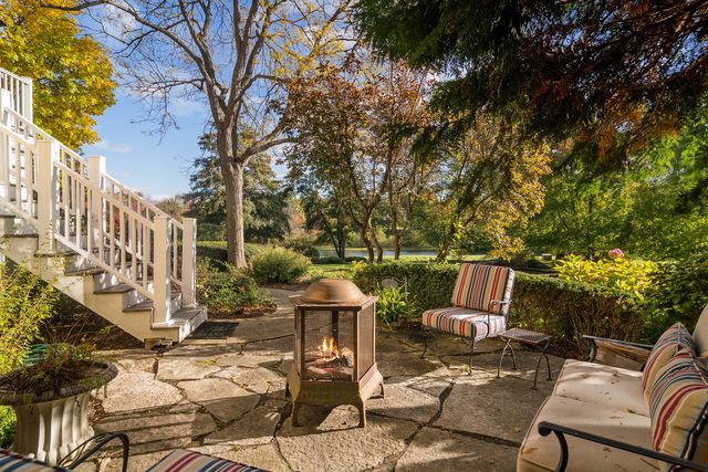 1520 Macalpin Circle, Inverness, IL 60010