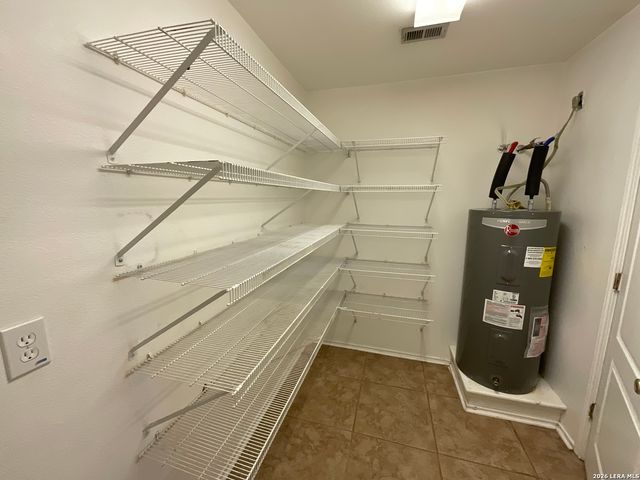 1327 Diamond, San Antonio, TX 78251