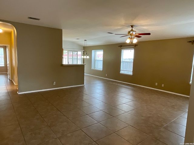 1327 Diamond, San Antonio, TX 78251