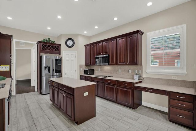 9137 CREEDMOOR LANE, New Port Richey, FL 34654